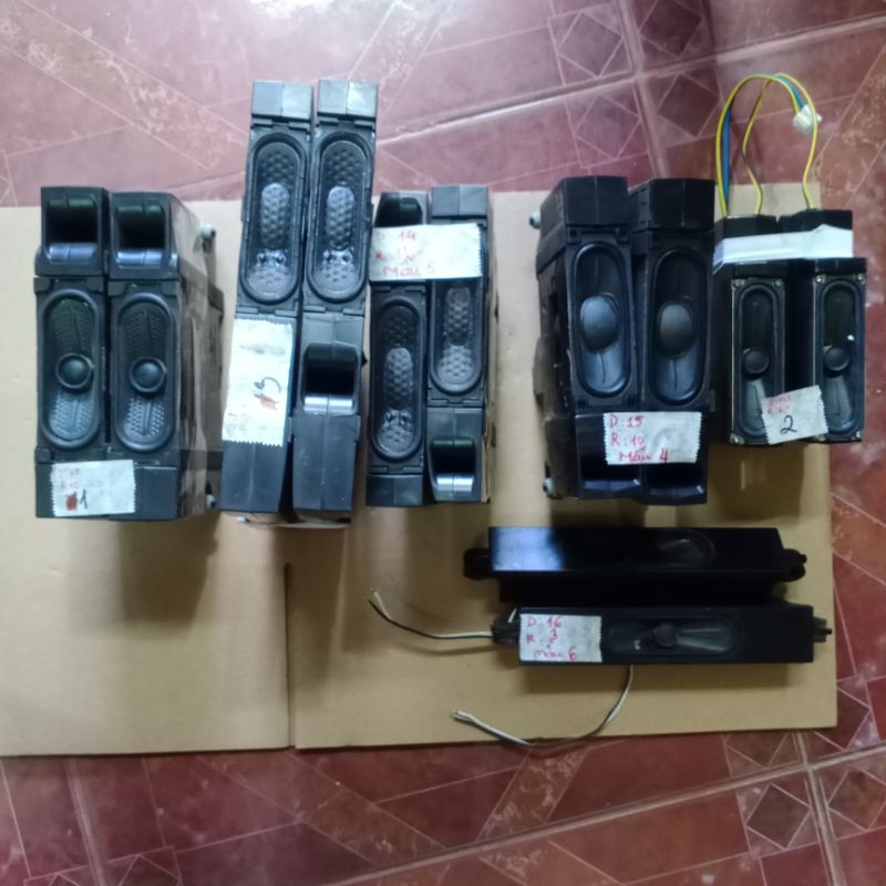 Cặp loa tivi LG đủ loại "giá cho 1 cặp"