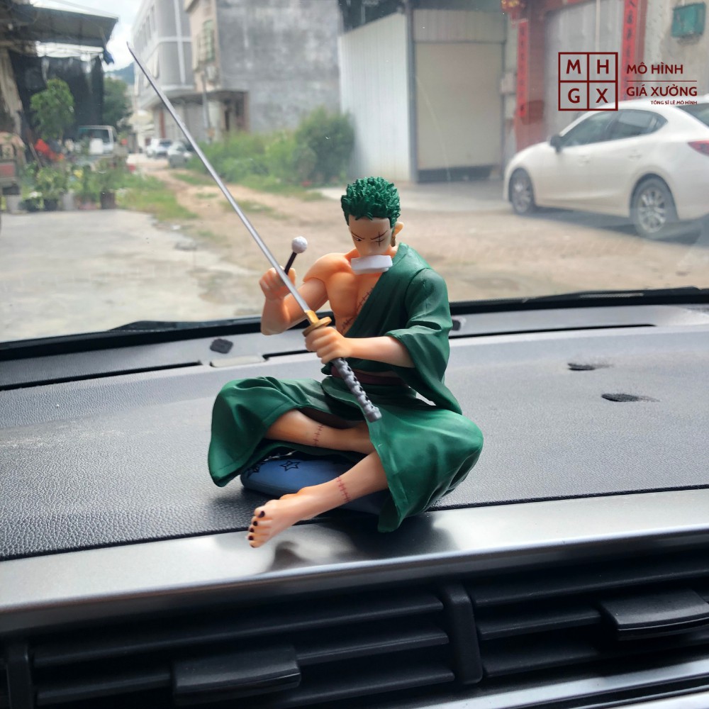 Mô hình Roronoa Zoro POP ngồi lau kiếm lau kiếm Cao 15cm - Figure Tượng Zoro One Piece