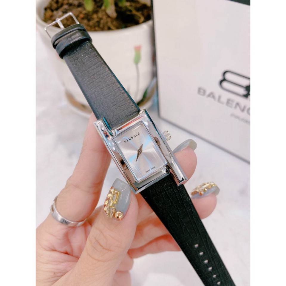 (Đồng hồ nữ) Đồng hồ nữ versace nữ dây da, thẻ bảo hành 12 tháng - Dongho.versace