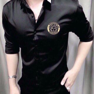 Áo sơ mi lụa trắng .đen cổ phối