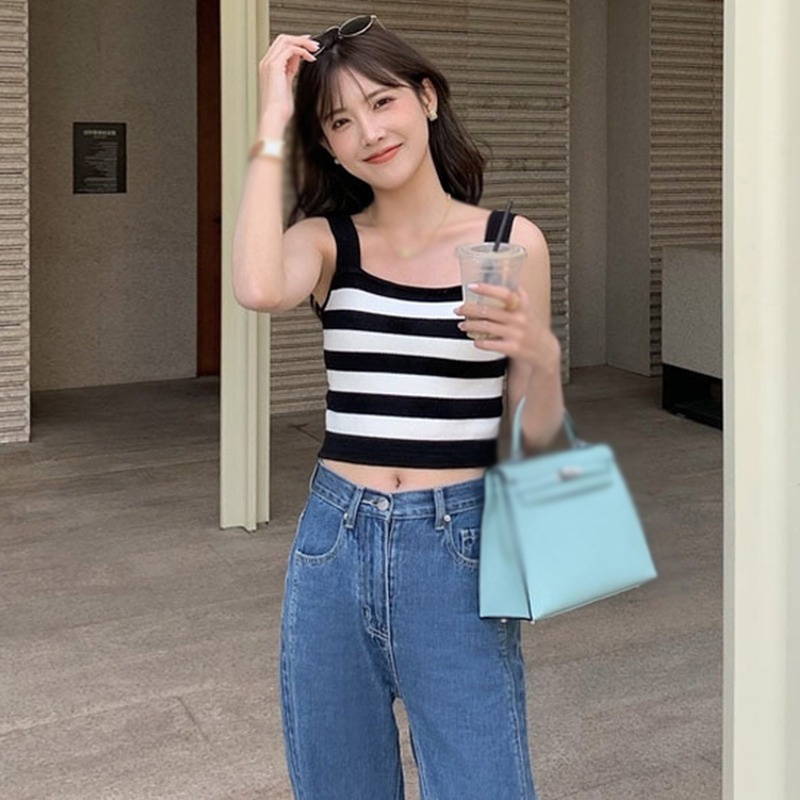 Áo hai dây dệt kim cổ vuông họa tiết kẻ sọc phong cách Hàn quốc