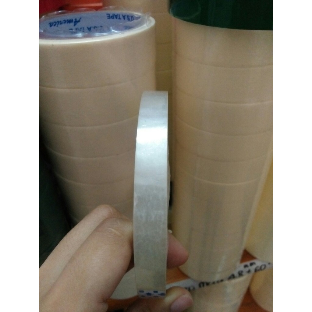 1 cuộn Băng keo trong nhỏ 1p2