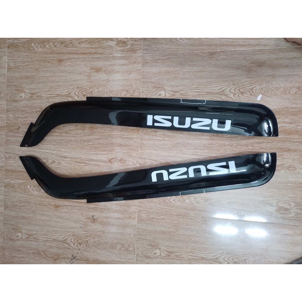 Cặp vè che mưa xe tải Isuzu QKR 210 1 Tấn 9 cabin đầu vuông đời 2022