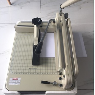 Bàn Cắt Giấy Bosser YG-868