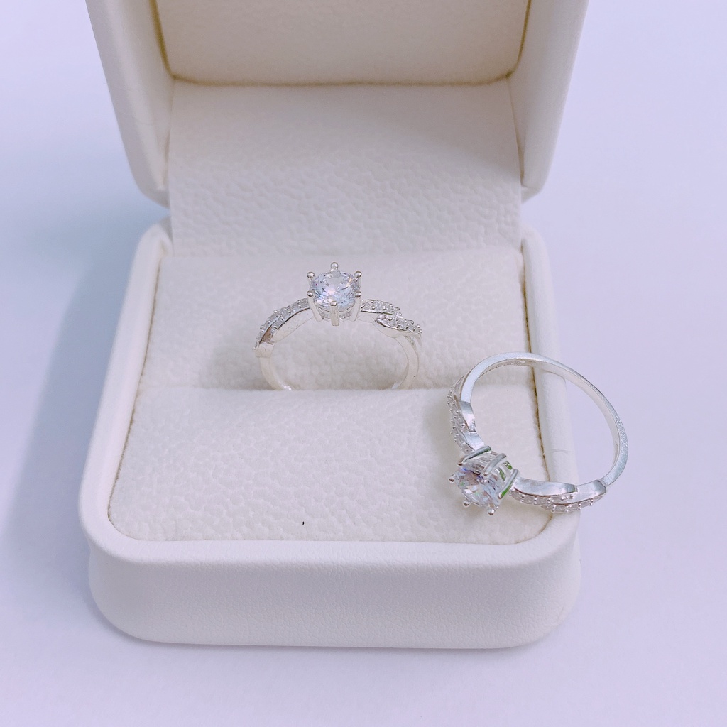 Nhẫn bạc nữ đính đá xinh xắn, sang trọng