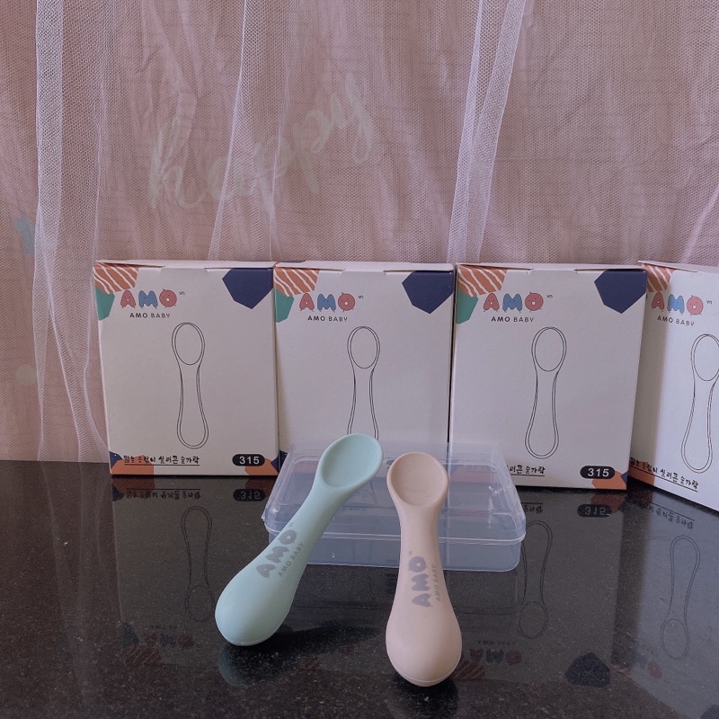 Thìa ăn dặm silicon Amo cho bé, có hộp đựng