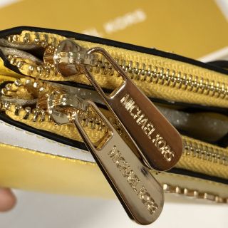 Ví Michael Kors