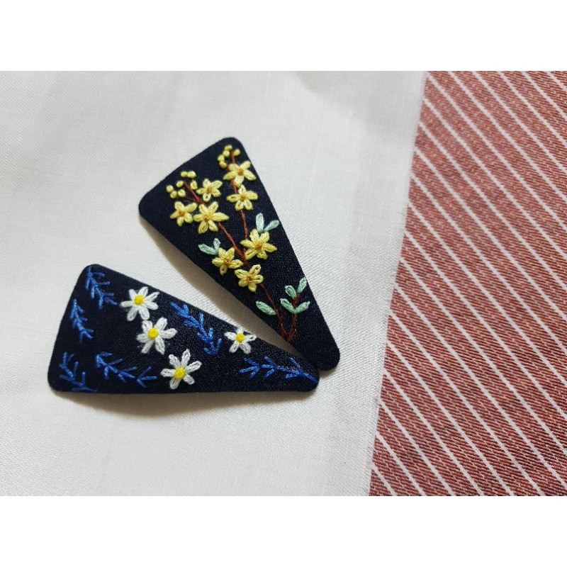 Kẹp tóc thêu tay