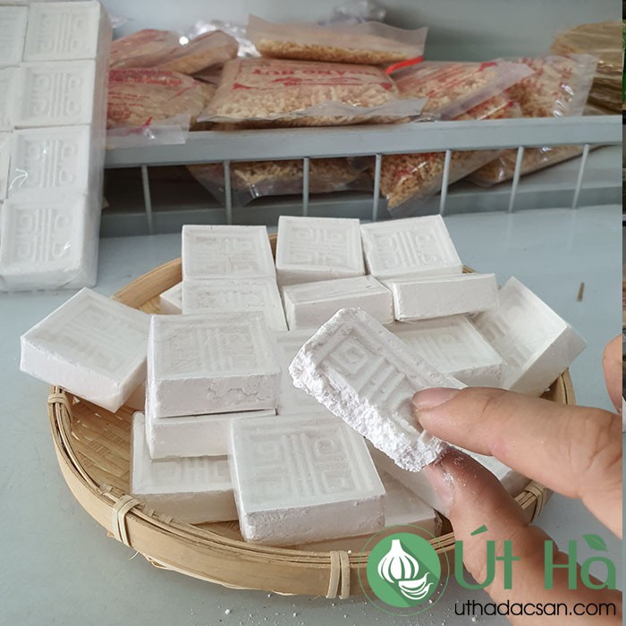 Bánh Phục Linh Quảng Ngãi Bịch 400gr Món Bánh Bình Dị Mát Từ Bột, Ngọt Dịu Của Đường Và Hương Lá Dứa - Út Hà Đặc Sản