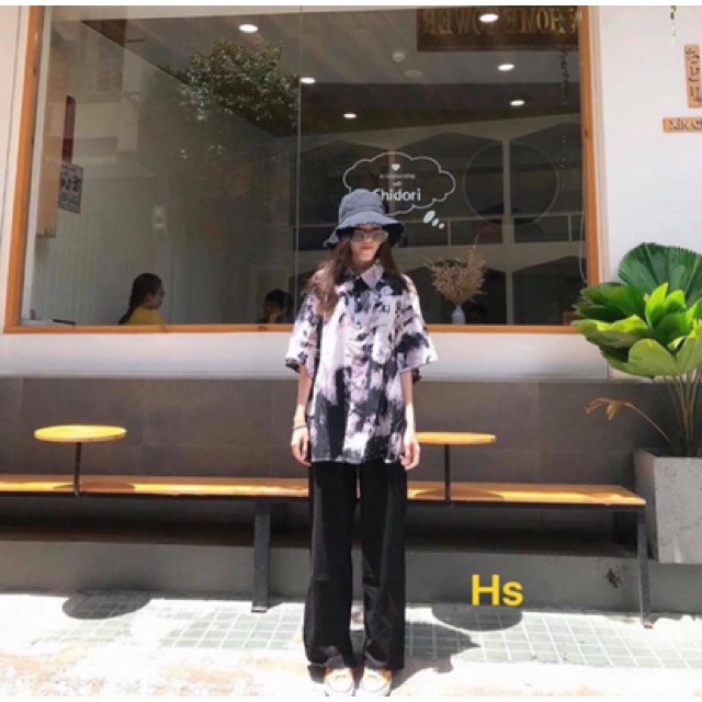Áo sơ mi loang đen trắng . | BigBuy360 - bigbuy360.vn