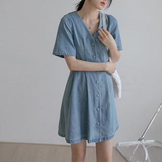 Váy jean nữ đẹp Butterfly cổ chữ V xếp ly eo trẻ trung - V029