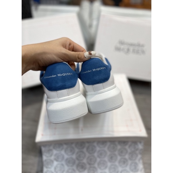 GIÀY MC.QUEEN TRẮNG GÓT NỈ XANH DA THẬT LAI AU