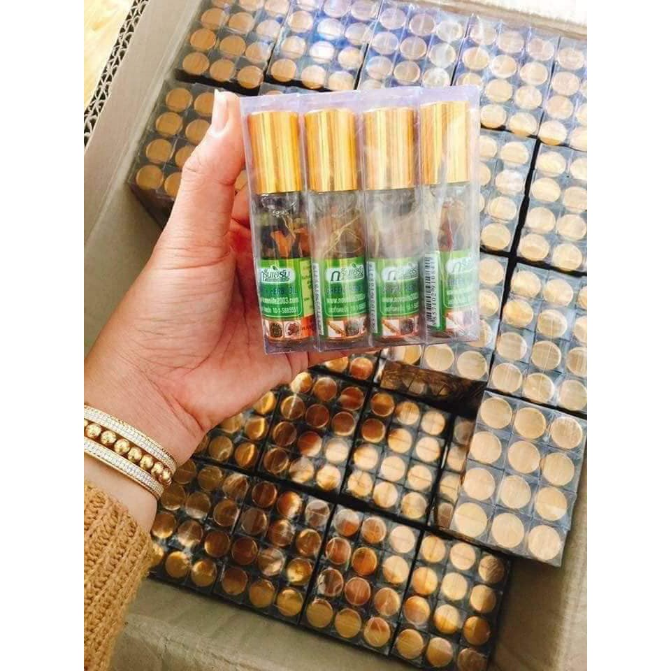 [HOT] [HOT] Bộ 12 chai Dầu gió thảo dược Thái nhân sâm Green Herb oil Thailand 8ml ♥ [MUA NGAY]