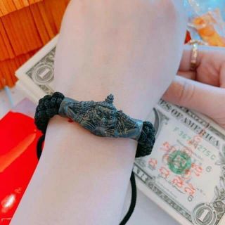Vòng đeo tay hộ mệnh rahu