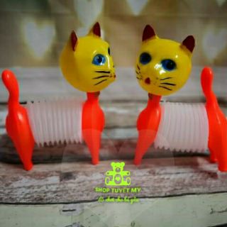 Mèo bóp hơi chút chít