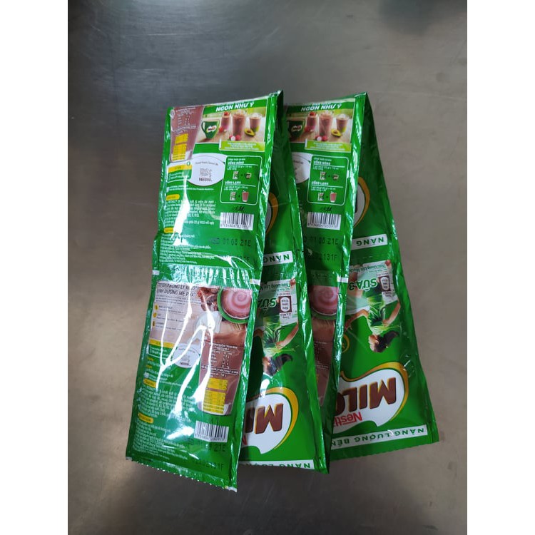 Thức uống lúa mạch Nestlé MILO 3 trong 1 dây 10 góix22g