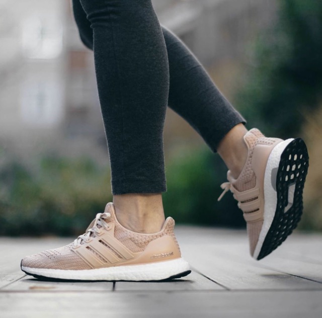 GIÀY THỂ THAO ULTRA BOOST 4.0 HỒNG. SIÊU ĐẸP