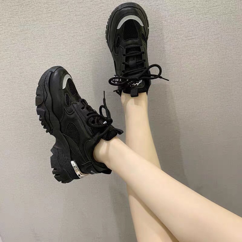 Giày thể thao dây chữ độn đế cao cấp - giày nam nữ MC 3 sọc đen giá rẻ
