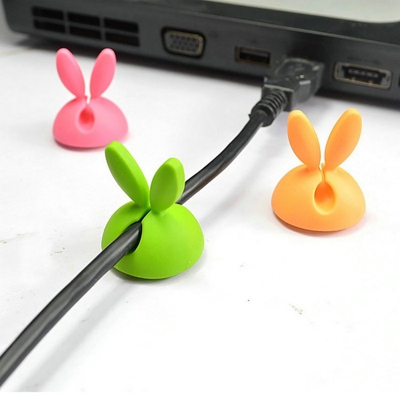 Phụ Kiện Giữ Dây Cáp Bằng Silicon Hình Hoạt Hình Dễ Thương