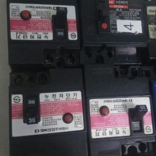 Cầu dao (CB) chống giật 30A