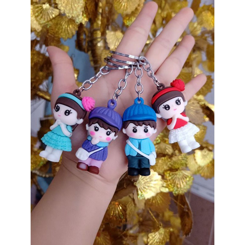 Móc khóa cặp nam, nữ áo len