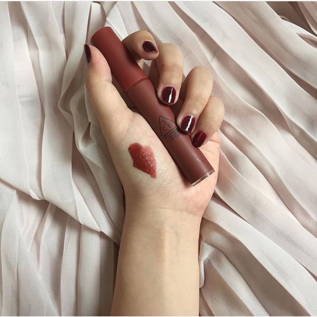 Son kem lì 3CE Velvet Lip Tint màu Taupe