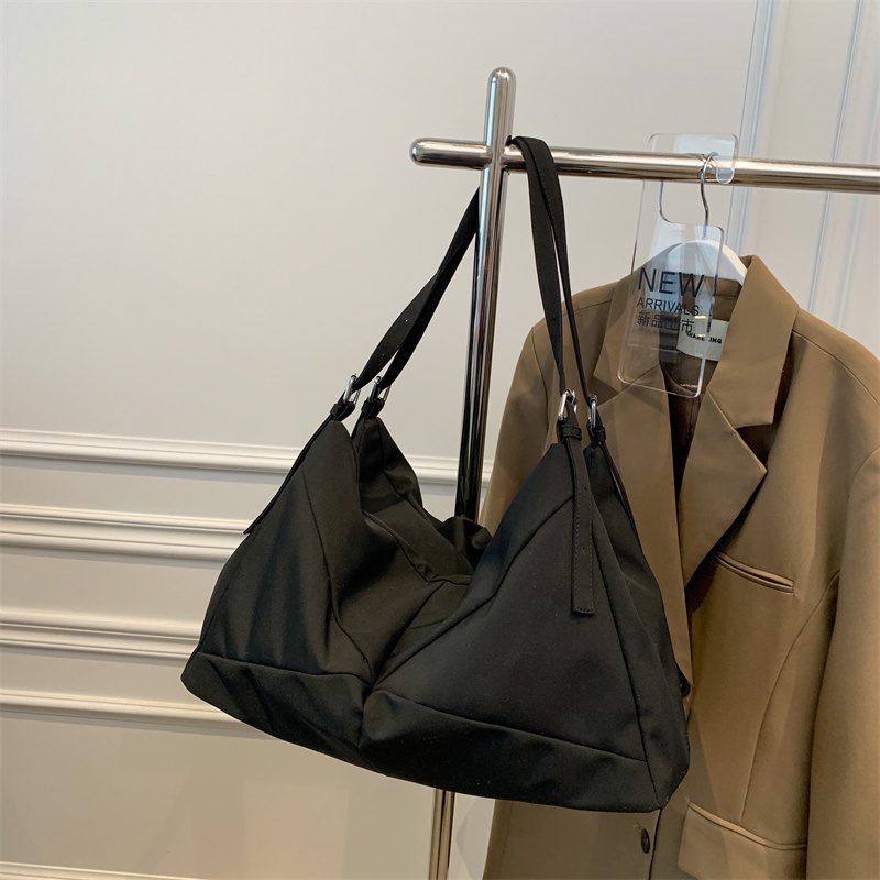 Túi Tote Đeo Chéo Vai Sức Chứa Lớn Bằng Vải Nylon Màu Xanh Dương Thời Trang Mới Dành Cho Bạn Nữ