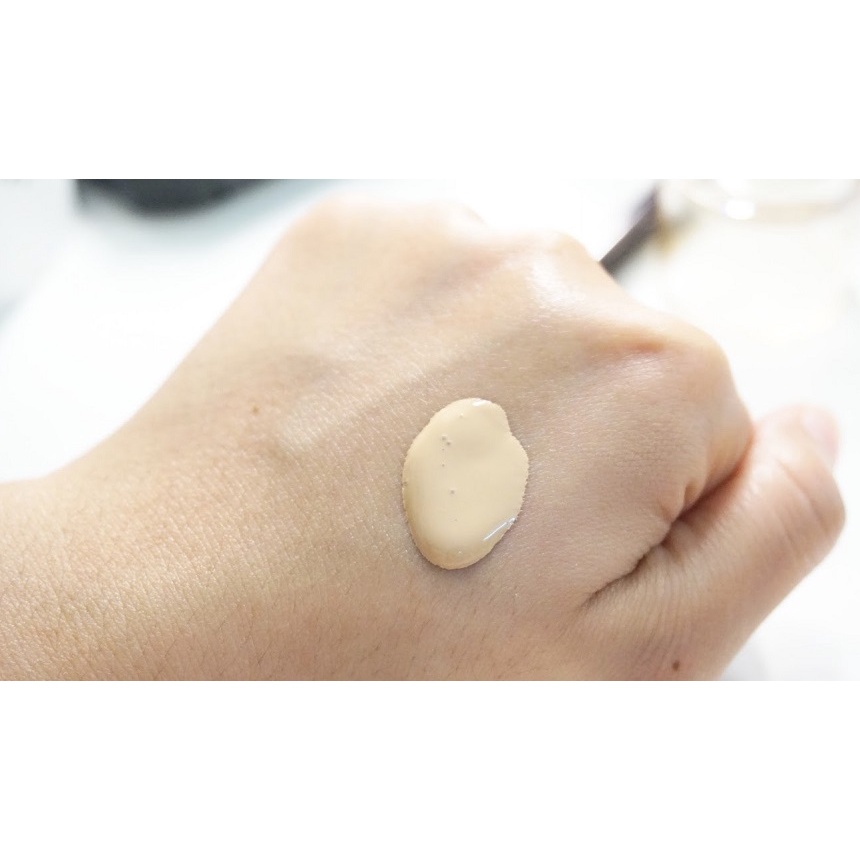 Kem Nền Mỏng nhẹ Karadium Like A Movie Star Cover Foundation 30ml SPF30 PA++