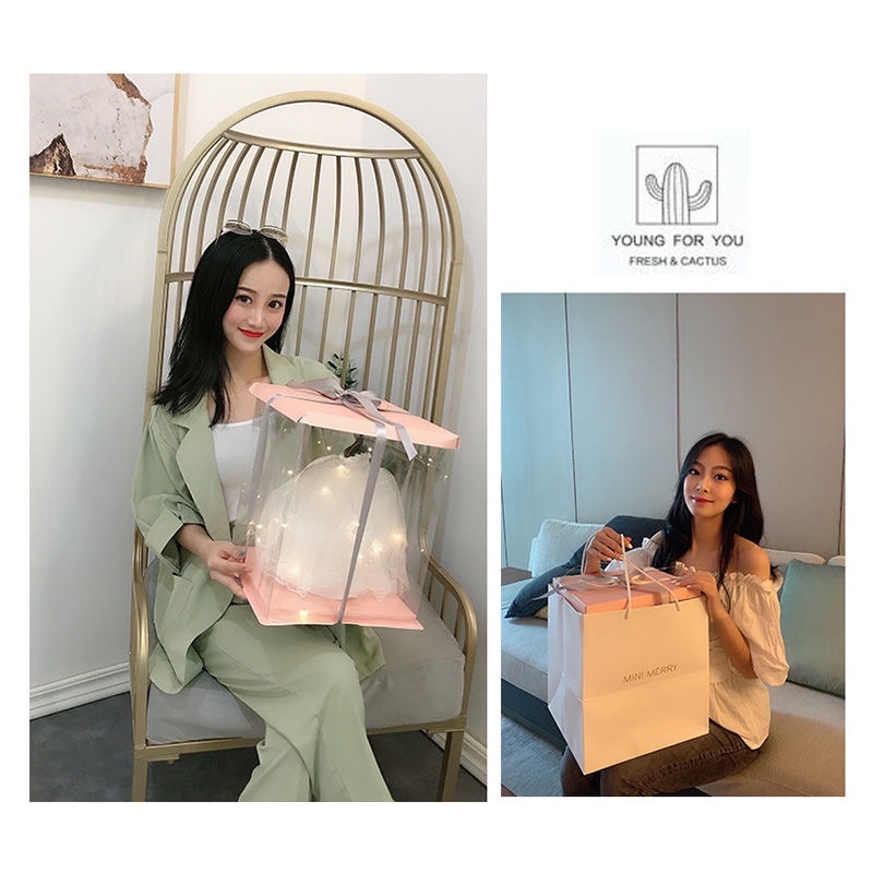 Mô Hình Váy Cứoi Mini