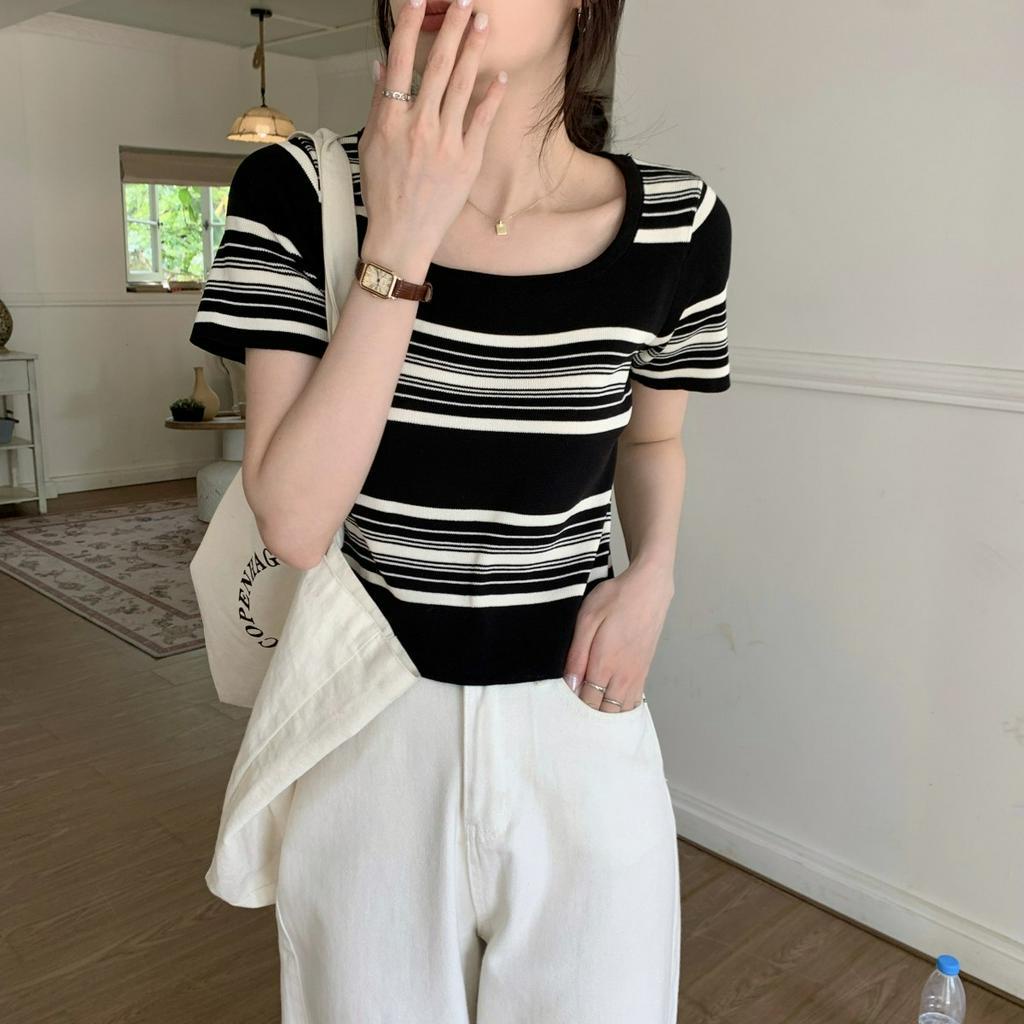 Áo Kiểu Cổ Vuông Họa Tiết Kẻ Sọc Thời Trang Hàn Quốc Xinh Xắn Cho Nữ