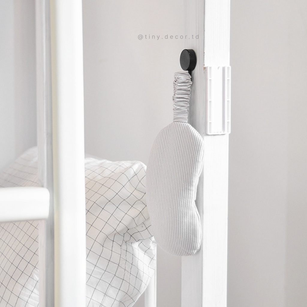 Móc Dán Tường, Decor Bàn Học, Móc Nhựa Trắng Đen