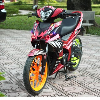 Tem Trùm Winner Đỏ Trắng Cá Mập