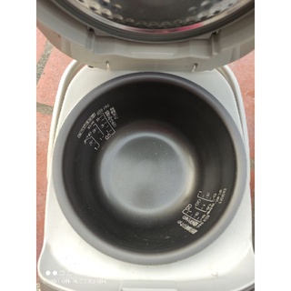 nồi cơm nội điạ Nhật zojirushi