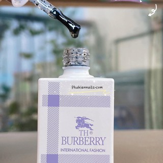 Top trứng cút Burberry Hót hít