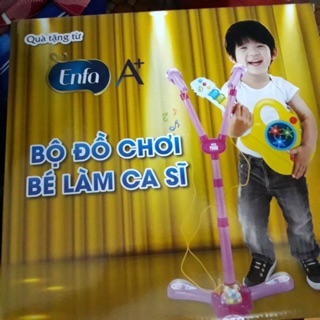 Bộ đồ chơi bé tập làm ca sĩ micro và đàn guita