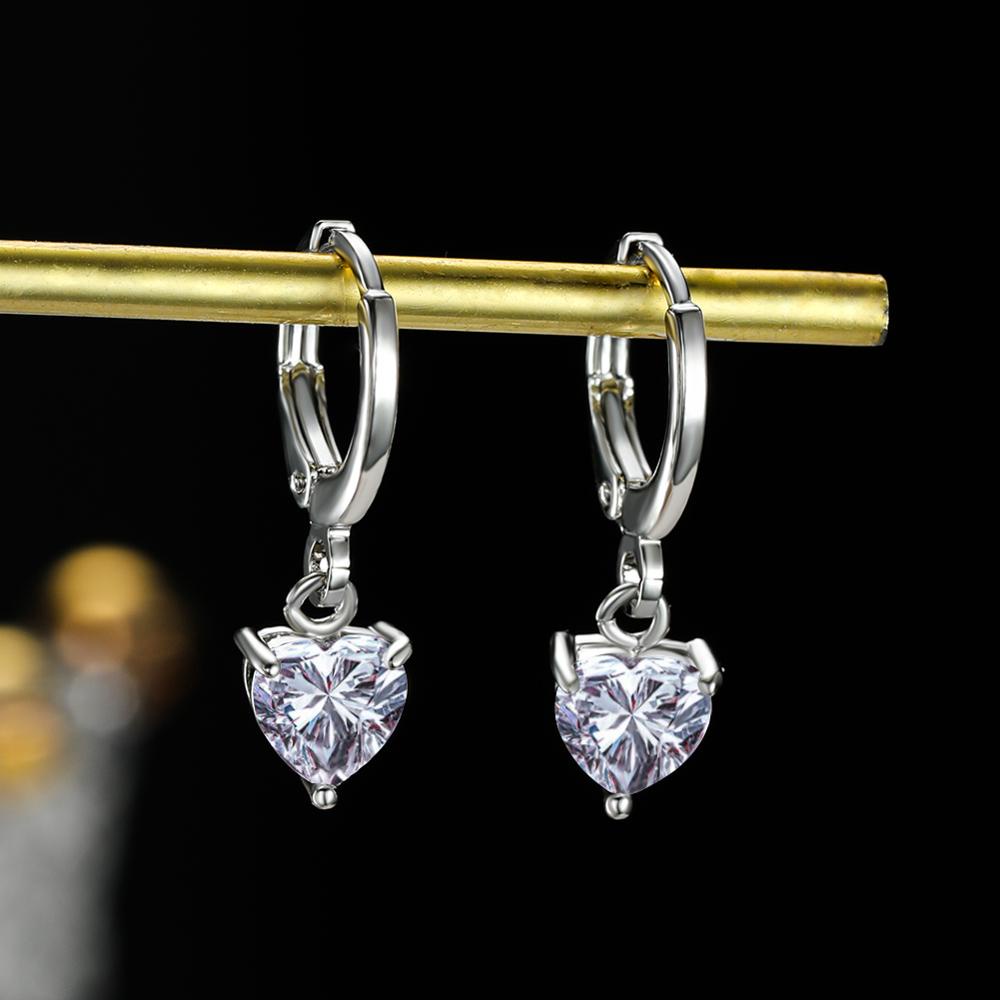 Khuyên Tai Nữ Hình Trái Tim Đính Đá Xinh Xắn