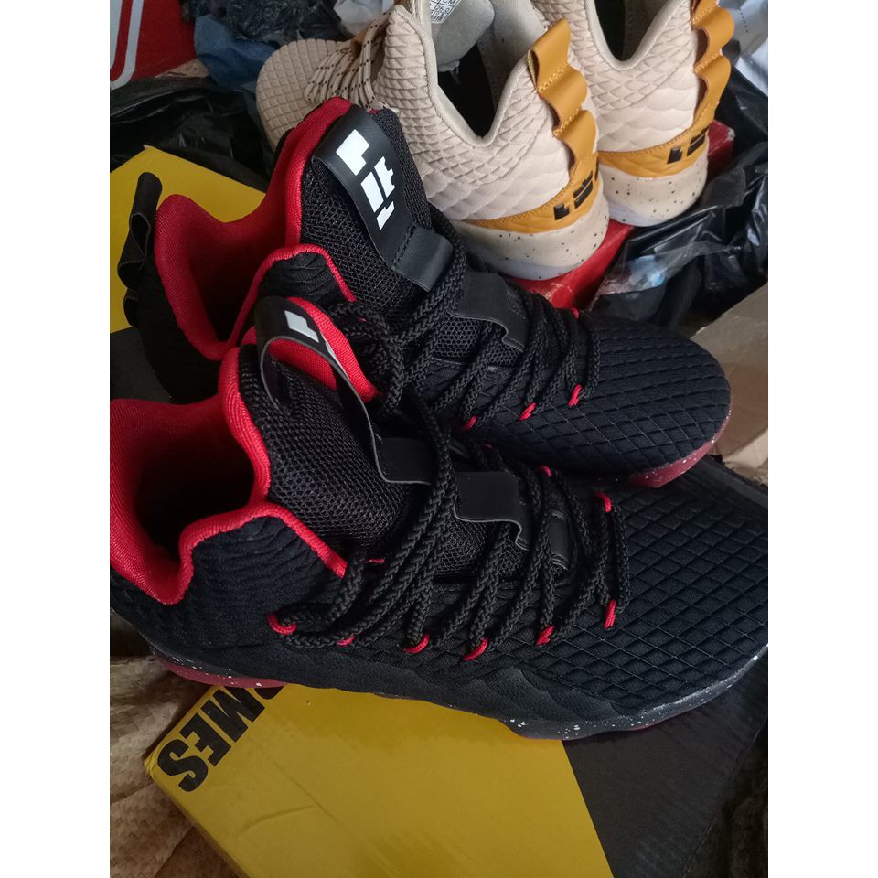 Giày Lebron