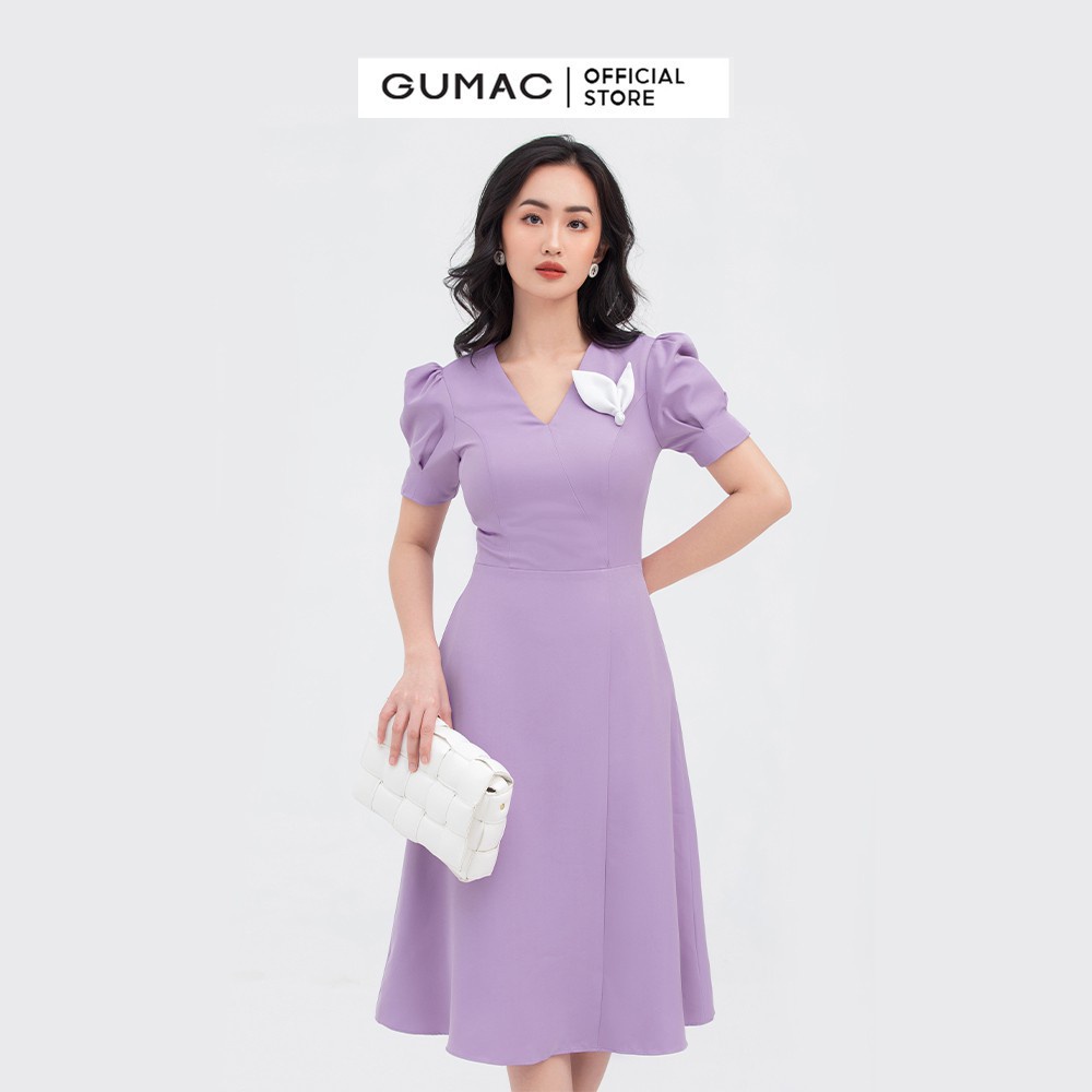 [Mã WABRGU50 giảm 10% đơn 250K] Đầm nữ cổ V phối phụ kiện GUMAC ôm body quyến rũ DC03032 | BigBuy360 - bigbuy360.vn