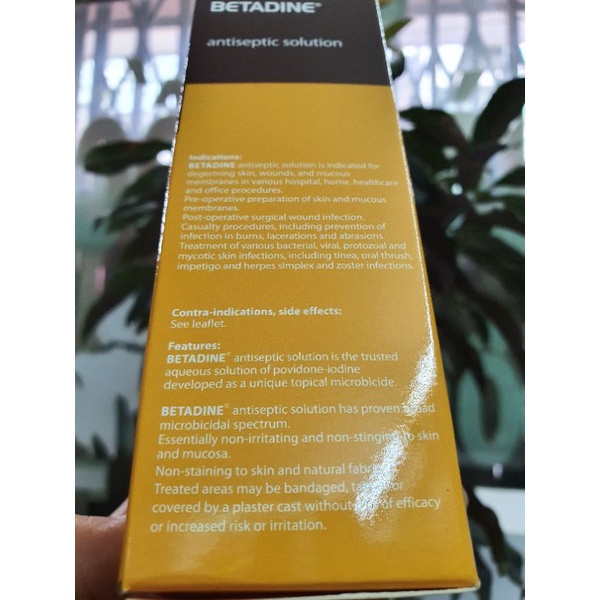 Dung dịch sát khuẩn Betadine antiseptic solution vàng 125ml-  Đông Anh Pharmart