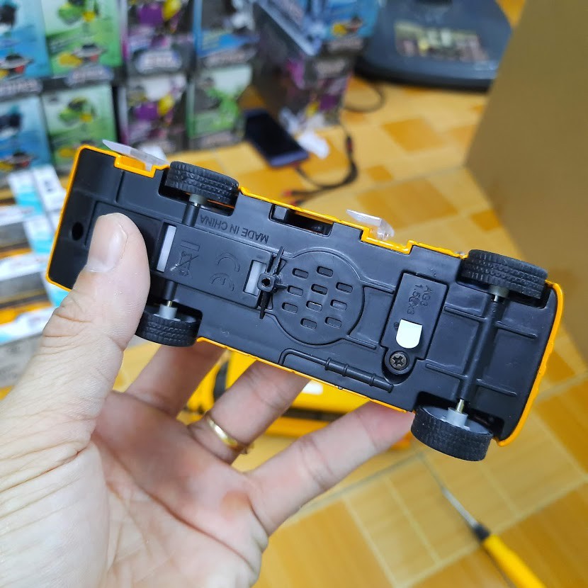 Xe ô tô school bus mini mô hình tỉ lệ 1:32 bằng hợp kim nhựa xe đồ chơi trẻ em