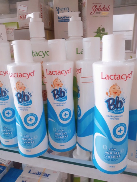 Tắm rôm sảy LACTACYD BB 250ml hsd xa