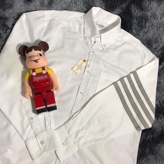 Áo sơ mi thom browne trắng viền 4 sọc xám, vải oxford