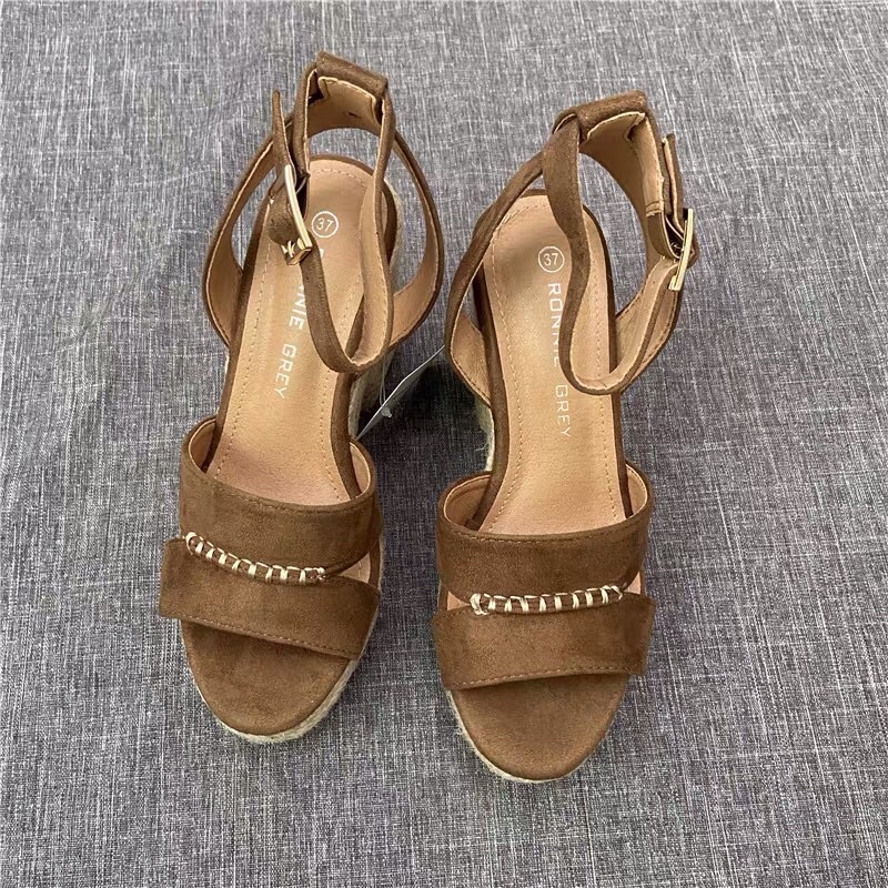 Sandal đế cói da lộn . xuất Eu