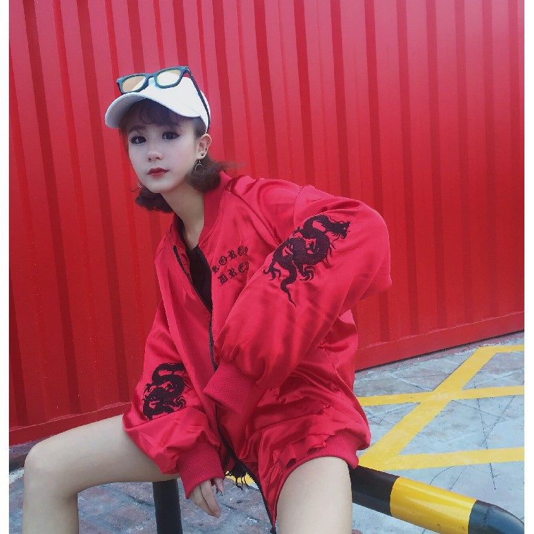 SẴN ĐEN,ĐỎ Áo khoác bomber thêu hình rồng ( 2 màu )