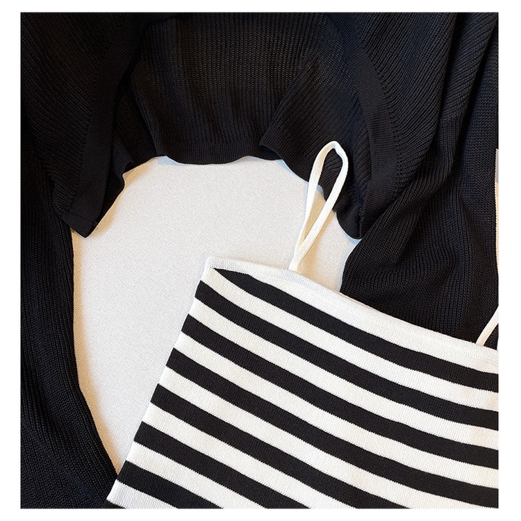 NUZIRO Bộ đồ  gồm áo dệt kim tay dài cổ tròn kẻ sọc và áo hai dây xinh xắn thời trang Hàn Quốc cho nữ (Có bán lẻ)