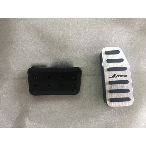 Ốp Chân Phanh Chân Ga Xe Honda JAZZ 2018 2019 2020 2021 - 2 miếng chịu lực tốt, bám chân, tăng ma sát