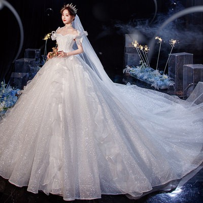 Váy cưới chính nhẹ 2020 mới sen siêu Cổ Tích Giấc Mơ Vai Ngang cô dâu đuôi dài tính khí nhỏ lấp lánh