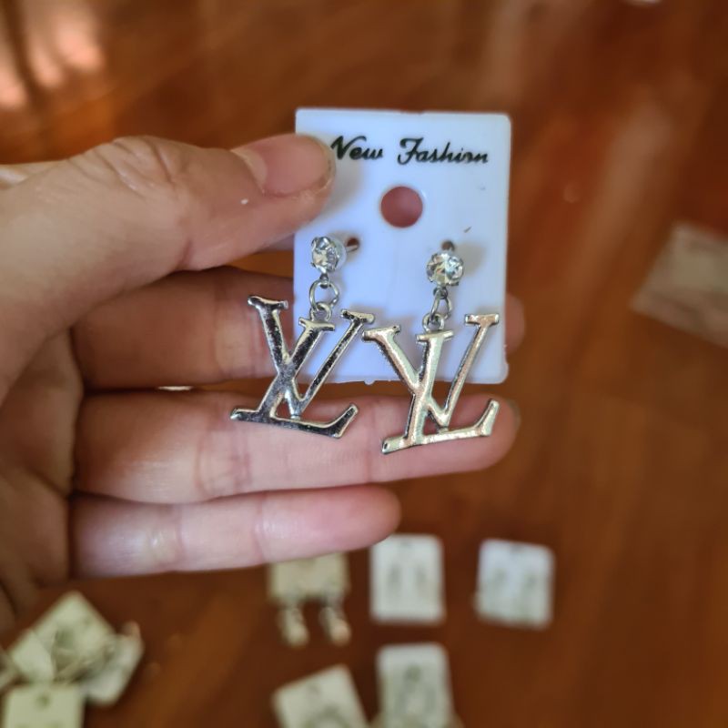 khuyên tai đồng giá 15k thái lan