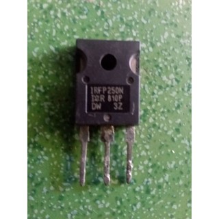 1 MOSFET BÃI IRFP 250N