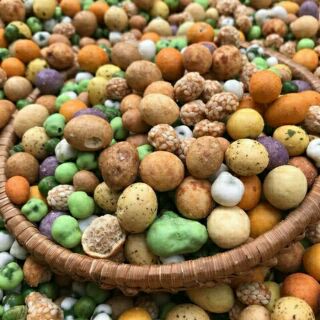 1kg đậu phộng da cá đủ màu 90k